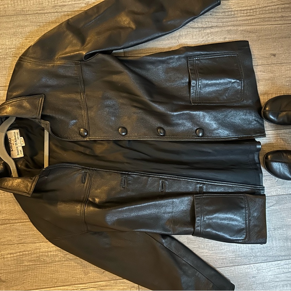 Vintage leather jacket, super comfy and stylish